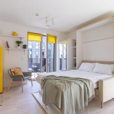 Yellow Studio Paupys Lägenhet Vilnius Exteriör bild